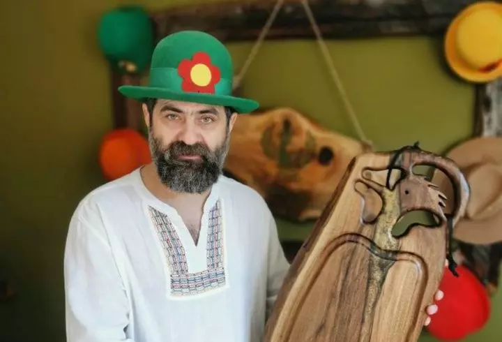 Ana Morodan, în chiloți și cu sânii goi pe stradă: „Când ești foarte deșteaptă...”