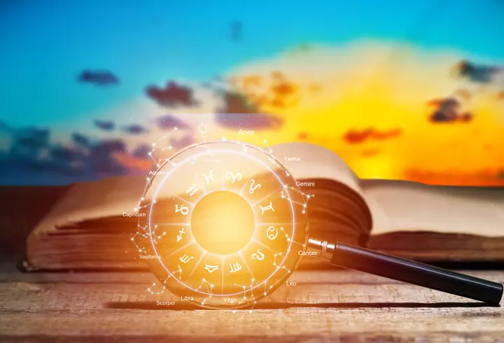 Horoscop 15 martie 2022. Vărsătorii au probleme cu banii