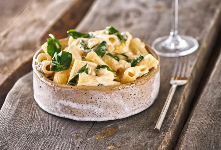 Rețete ouă florentine. Un mic dejun delicios!