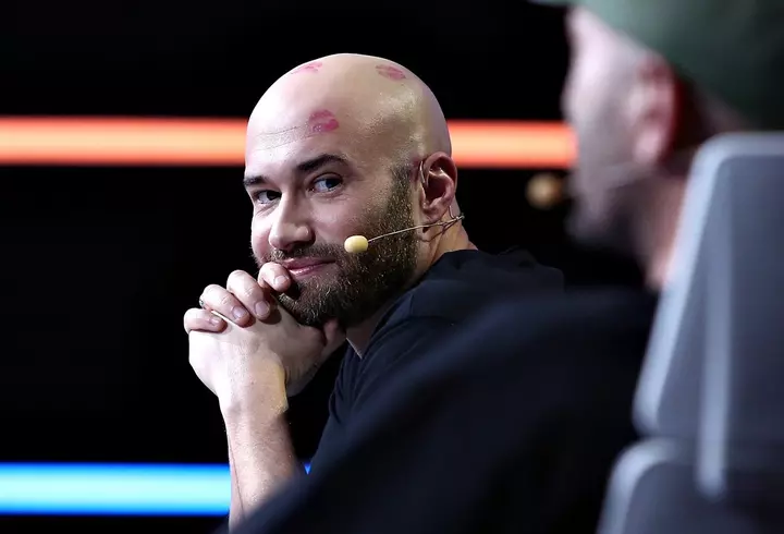 Andrei Ungureanu, Omul cu Tourette, și-a cerut iubita în căsătorie: „Îmi venea să plâng”. Imagini cu inelul de logodnă