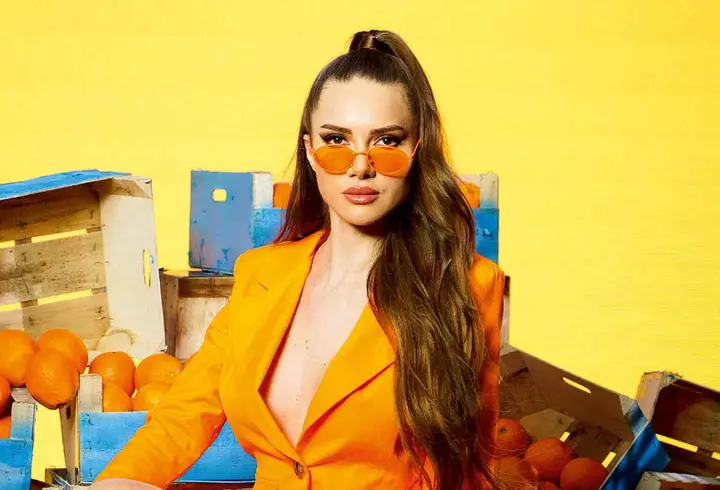 Câți bani câștigă Ștefania Stan de la Survivor:  "Războinica" este online streamer”