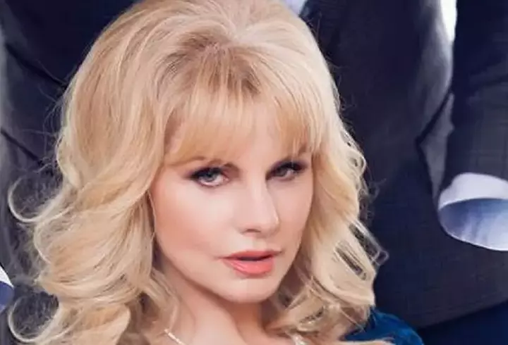 Ce semnificație are crucea de pe tricoul purtat de Zelenski în faţa Congresului SUA. Nu este un simbol nazist!