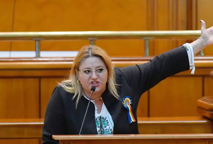 Cum au reacționat fetele lui Pepe când au aflat că vor avea un frățior: „Dumnezeu le așază cum știe el mai bine”