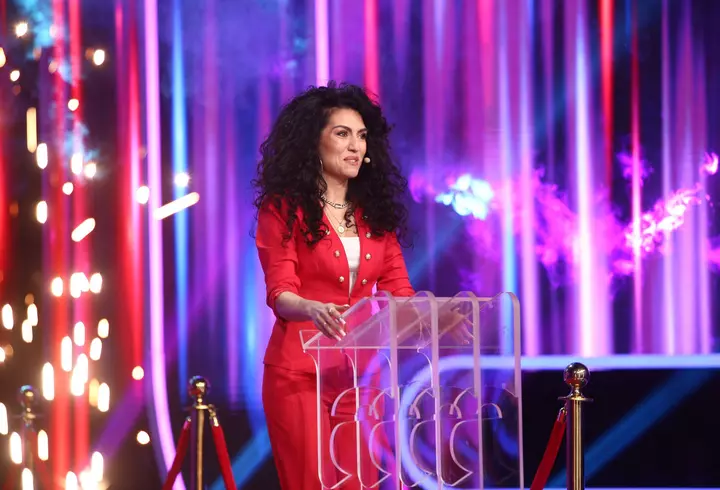 Klaus Iohannis a vorbit la telefon cu Zelenski despre situația critică din Ucraina: „România va continua să aibă grijă de fiecare cetățean care sosește în țara noastră”