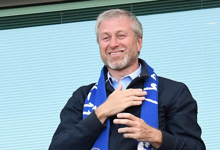 Andreea Marin, susținută de iubitul Adrian Brâncoveanu și de fiica Violeta la lansarea cărții sale: „Cand ma plangeam ca nu imi iese ceva, tatal meu..."