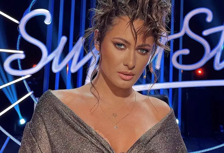 Andreea Marin, susținută de iubitul Adrian Brâncoveanu și de fiica Violeta la lansarea cărții sale: „Cand ma plangeam ca nu imi iese ceva, tatal meu..."