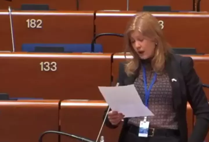 Andreea Marin, susținută de iubitul Adrian Brâncoveanu și de fiica Violeta la lansarea cărții sale: „Cand ma plangeam ca nu imi iese ceva, tatal meu..."