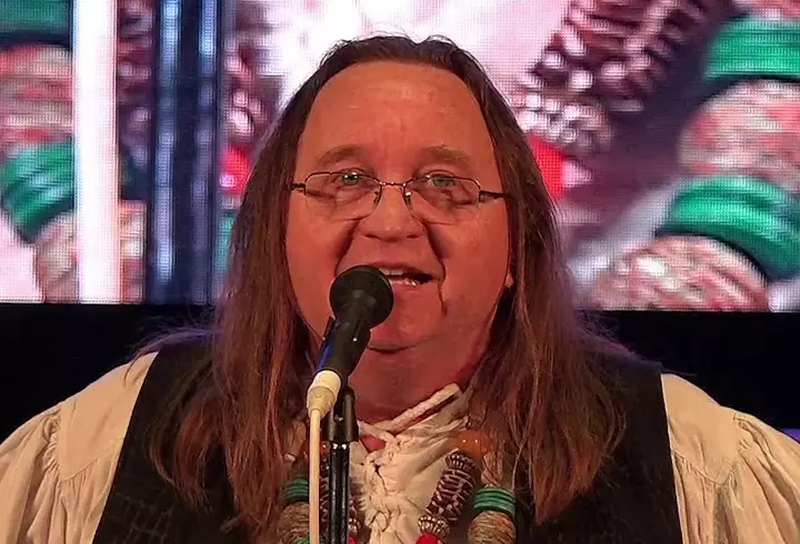 Ce obiecte a ales fiul lui Dani Oțil și al Gabrielei Prisăcariu de pe tavă, la tăierea moțului