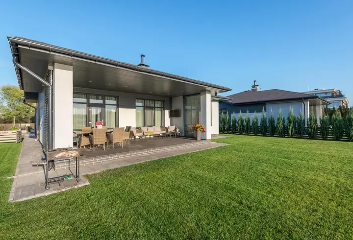 Se mai poartă sandalele în 2022? Află care sunt cele mai bune modele  de avut ￼