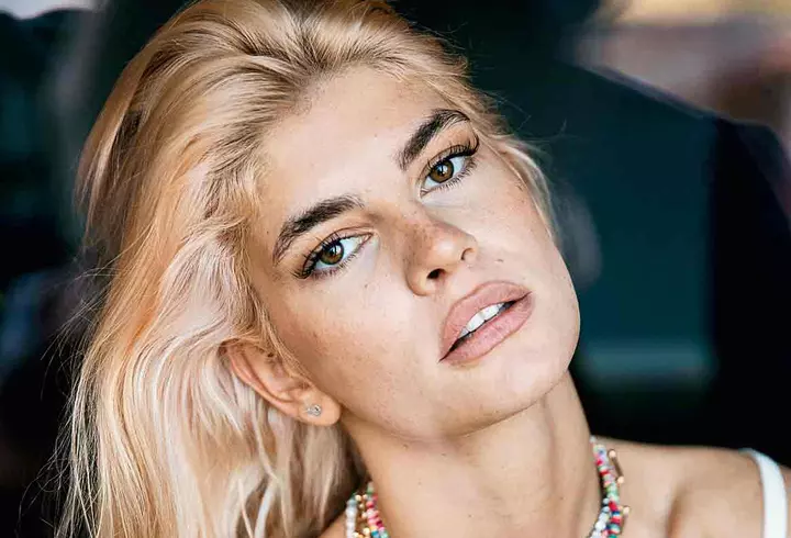 Cât a slăbit Andreea Grămoșteanu de la Mondenii pentru rolul principal din filmul #dogpoopgirl: „A fost un regim destul de drastic”/ EXCLUSIV