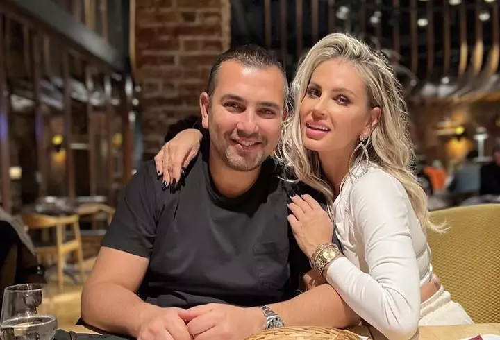 Povestea de dragoste dintre Chef Cătălin Scărlătescu și Doina Teodoru a început la Vama Veche: “Totul a plecat de la o poză”/ EXCLUSIV