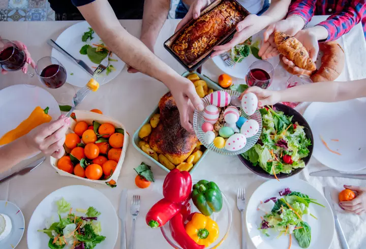 Rețetă cartofi noi cu unt și mărar. Rapid de făcut!