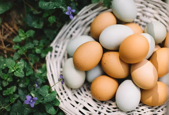 Cum te poți angaja ca make-up artist și mai ales unde