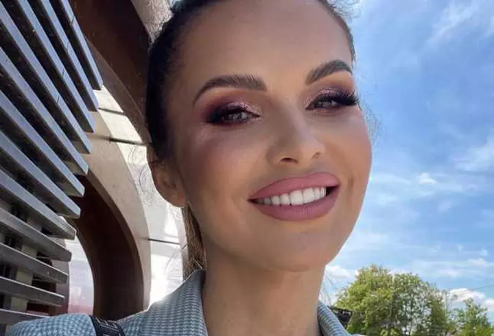 Mihaela Buzărnescu a sărit cu parașuta de la 4000 de metri în ziua în care a împlinit 34 de ani: „Sunt singura persoană care...”