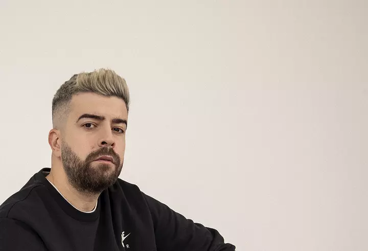 DESCOPERIȚI NOUA ARTĂ DE ACOPERIRE CU FONDUL DE TEN  CATRICE HD LIQUID COVERAGE