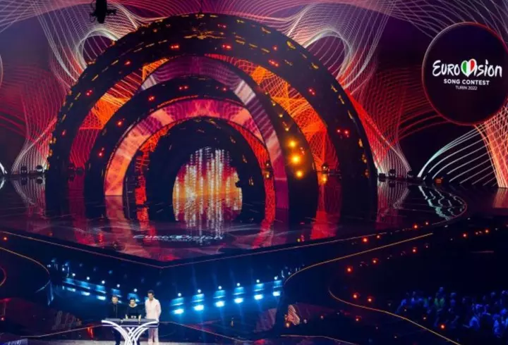 Alexia Eram a prins, recent, buchetul miresei. Reacția lui Mario Fresh i-a surprins pe fani 