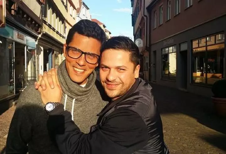 Cum a ajuns Damian Drăghici să cerșească în străinătate:  "Mă duceam cu instrumentul pe la masă și mă băgam în nasul omului în timp ce mânca, asta ca să iau bani"