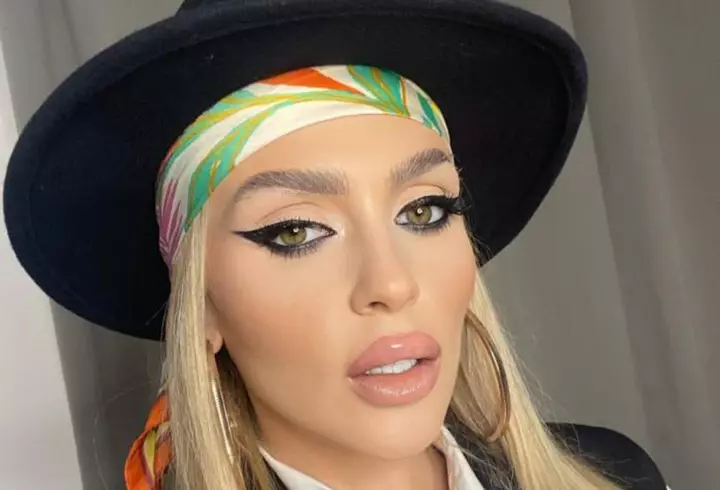 Theo Rose a fost săracă înainte de a deveni celebră: "Am trăit săptămâni întregi doar cu 50 de lei"