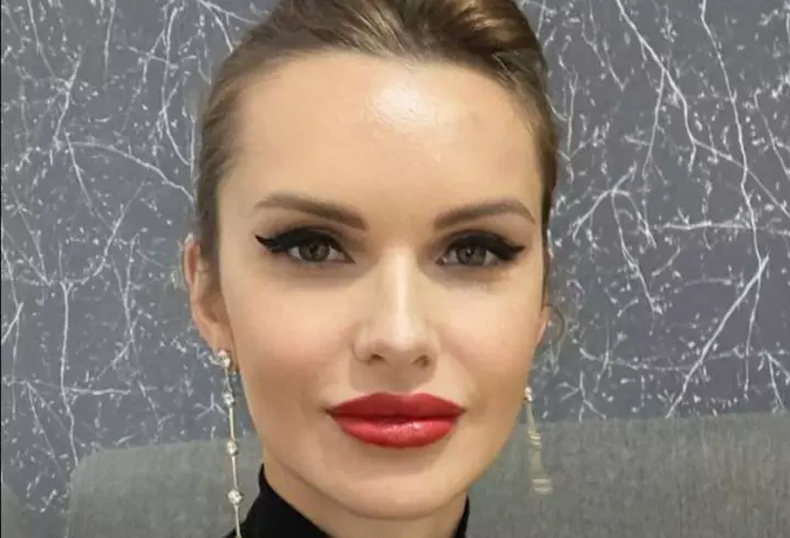 Mihaela Buzărnescu a sărit cu parașuta de la 4000 de metri în ziua în care a împlinit 34 de ani: „Sunt singura persoană care...”