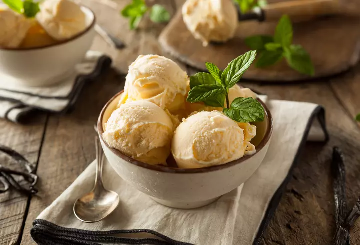 Rețetă de brioșe cu prune