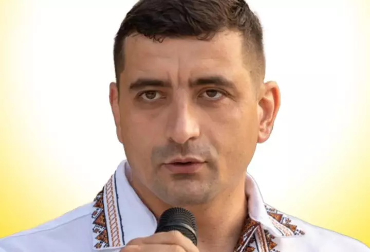 Fiica Andreei Berecleanu a apărut pe Instagram într-un costum de baie minuscul. Eva Zaharescu e foarte sexy, la 20 de ani