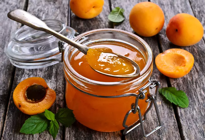 Rețetă de brioșe cu prune