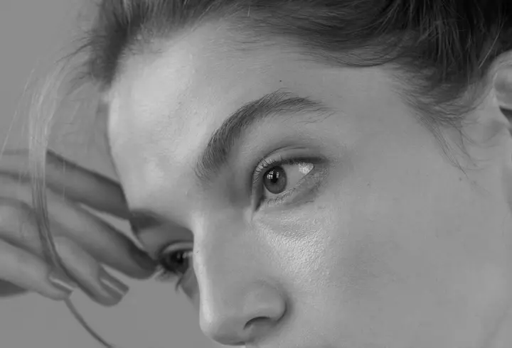 Expunerea la soare dăunează! Iată ce ingrediente pot ajuta pielea să se calmeze și să se refacă