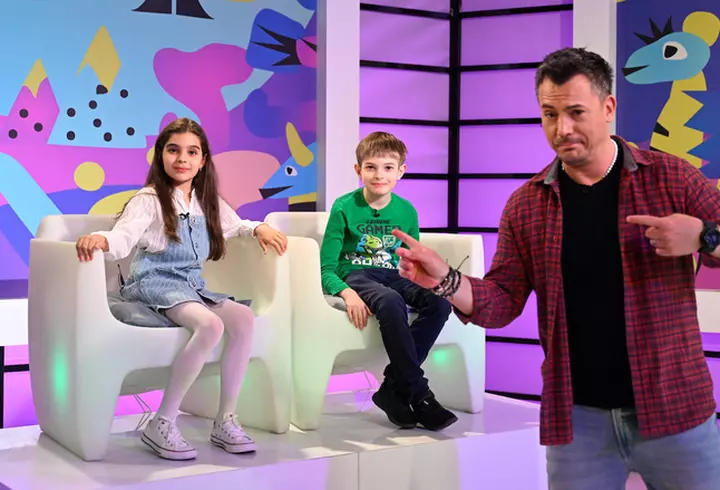 Alexandru Arșinel, decorat cu Ordinul "Crucea Bucovinei". Actorul și-a primit distincția așezat în scaun cu rotile