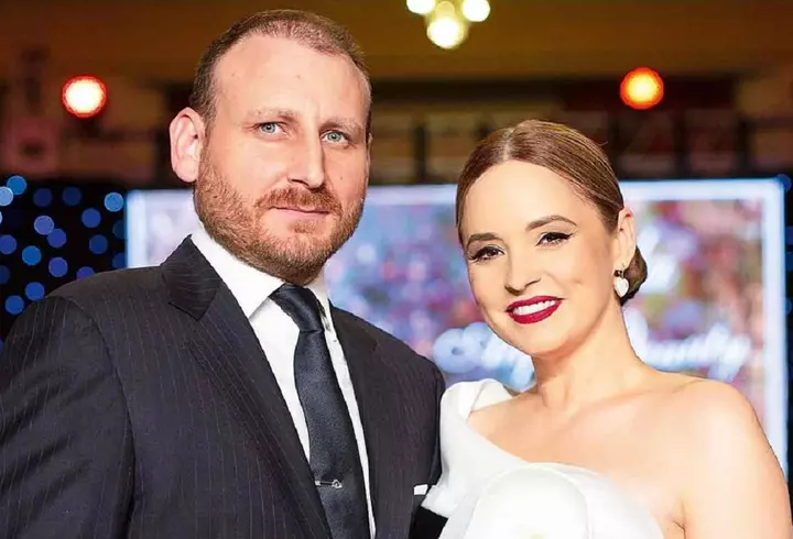 Andreea Marin, adevărul despre despărțirea de Adrian Brâncoveanu: „La un moment dat, lucrurile o iau pe direcții diferite. Eu sunt un om care rămâne pe aceeași cale”