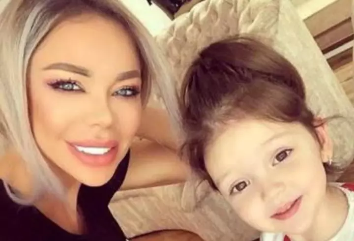 Cum arată Ramona Bădescu la 53 de ani. Vedeta a apărut într-o rochie transparentă la un eveniment