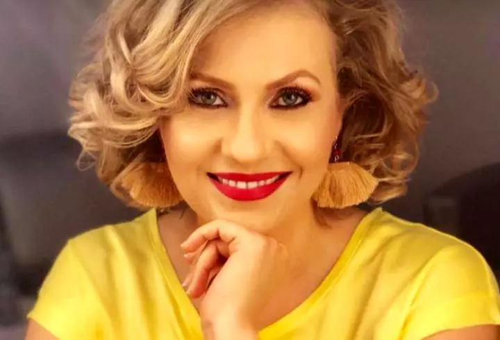 cum-arata-Mirela-Vaida-la-debut