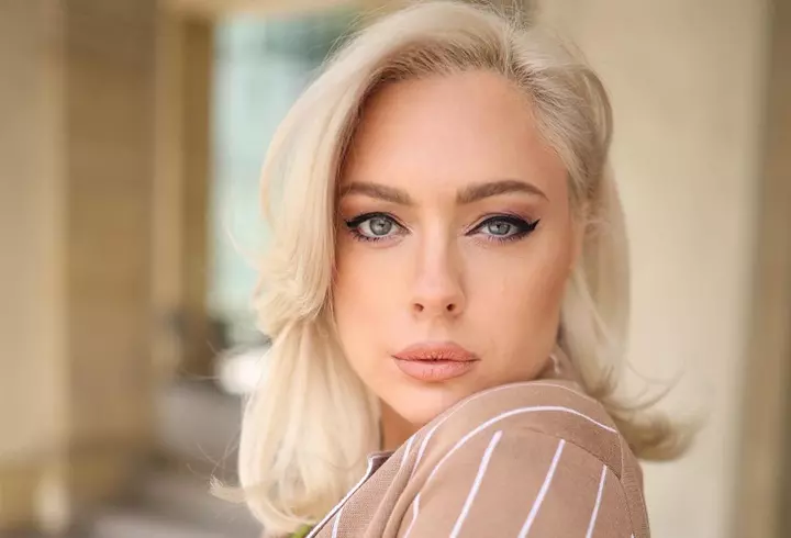 Theo Rose a fost săracă înainte de a deveni celebră: "Am trăit săptămâni întregi doar cu 50 de lei"