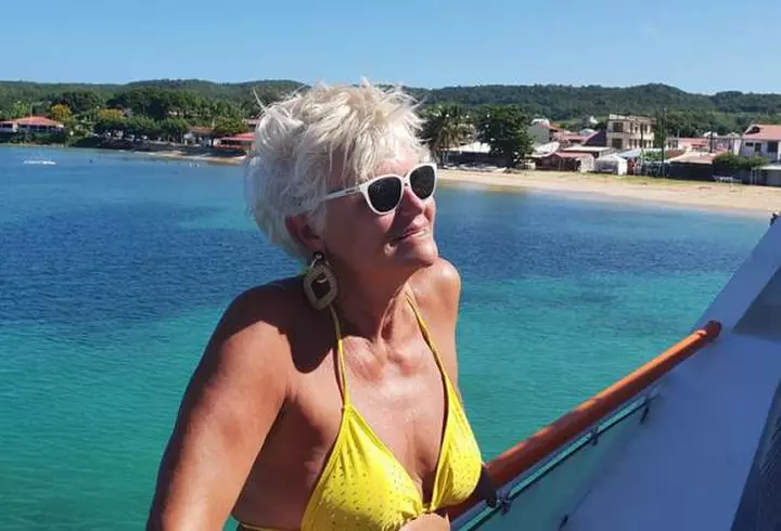 Iulia Albu a purtat un magnific colier de 40.000 de euro la petrecerea VIVA! Cum arată spectaculoasa bijuterie