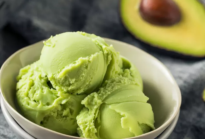 Rețetă de brioșe cu prune