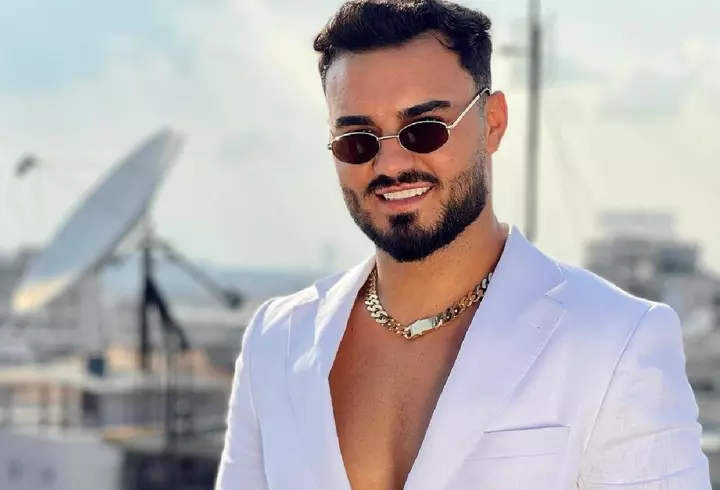 Iulia Albu a purtat un magnific colier de 40.000 de euro la petrecerea VIVA! Cum arată spectaculoasa bijuterie