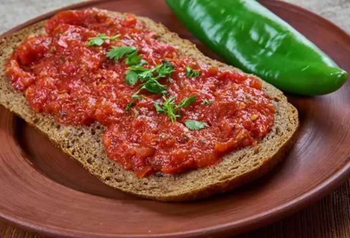 Rețetă de supă de ceapă cu brânză gratinată