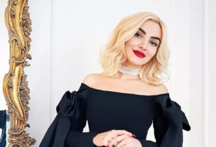 Ce vedete au datorii la Adina Buzatu. Stilista le-a dezvăluit numele: „Am vorbit și cu Alex Velea că are să-mi dea bani”