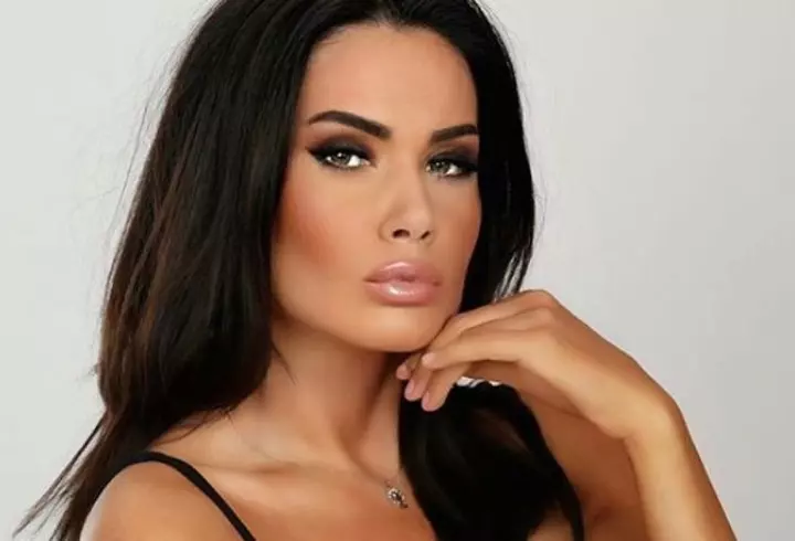 Laura Cosoi, totul despre cea de a treia naștere naturală: "A durat două ore și jumătate, contracții puternice, și..."