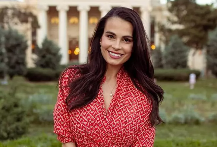 Ce dietă ține Delia la 40 de ani: „Nu datorez nimănui să am pătrățele pe abdomen”