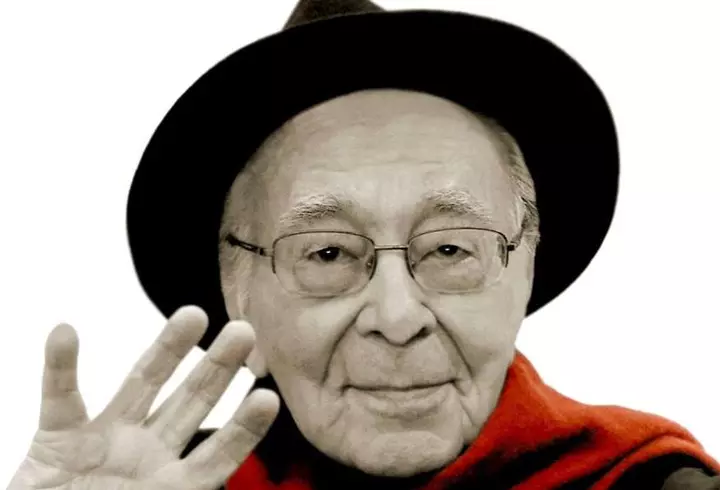 Ce dietă ține Emilia Ghinescu, la 43 de ani. Artista cântărește doar 49 de kg: „Mai mănânc și ceva dulce, dar light”