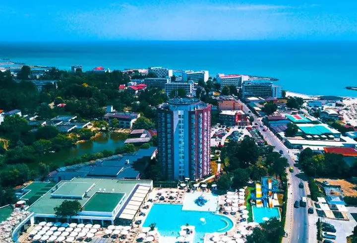 6 perechi de zodii care demonstrează că extremele se atrag