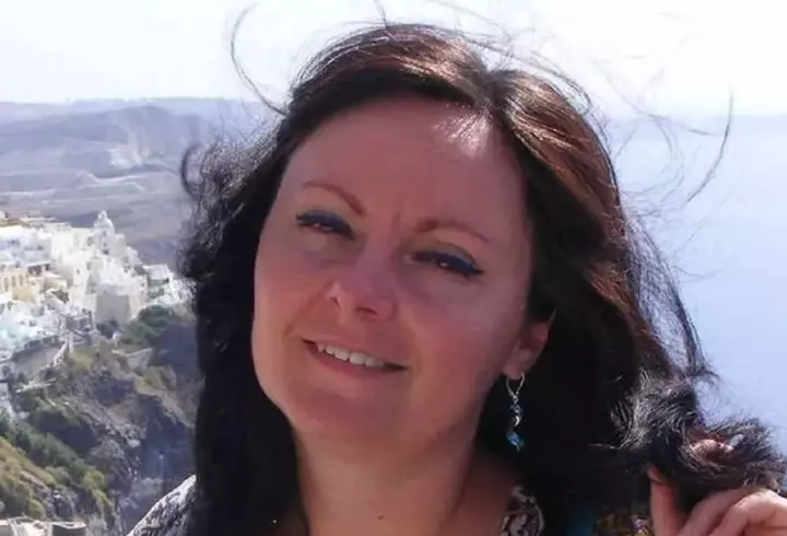 Ce dietă ține Emilia Ghinescu, la 43 de ani. Artista cântărește doar 49 de kg: „Mai mănânc și ceva dulce, dar light”