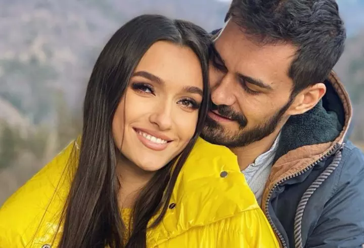 Ce vedete au datorii la Adina Buzatu. Stilista le-a dezvăluit numele: „Am vorbit și cu Alex Velea că are să-mi dea bani”