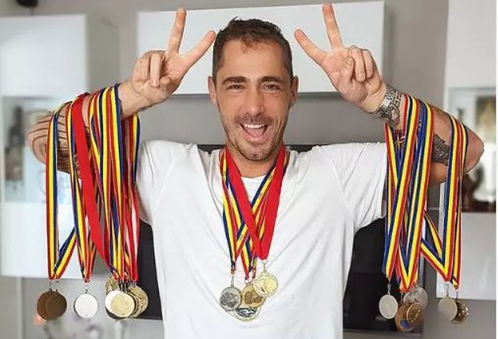 Cu ce se ocupă copiii lui Dan Bittman. Unul dintre ei îi calcă pe urme