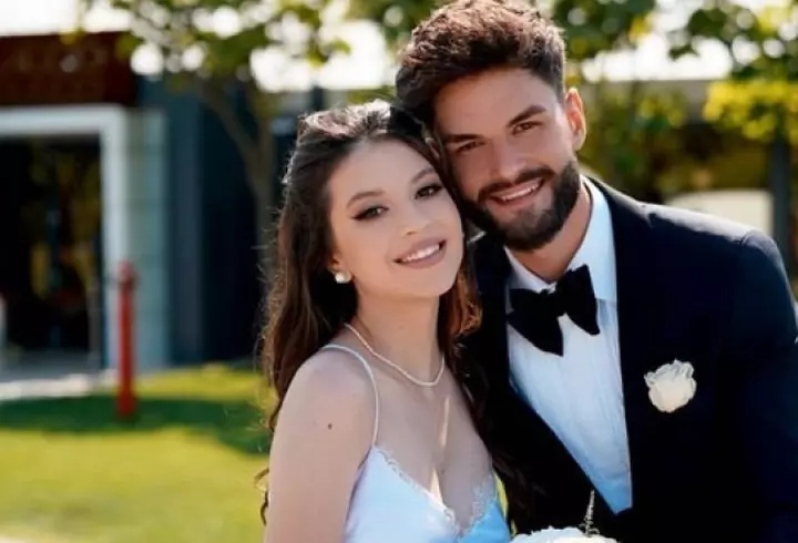 Florin Salam revine pe scenă. Cât costă un bilet la primul lui eveniment, după ce a stat internat, bolnav de COVID-19