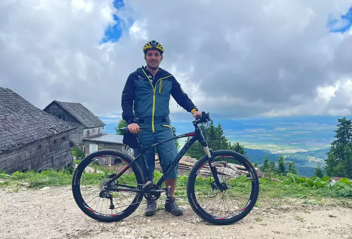 George Buhnici a avut un alt derapaj șocant, la adresa fetițelor de 13 ani, în trecut: „Nu e pedofilie”. Reacția lui Mircea Badea