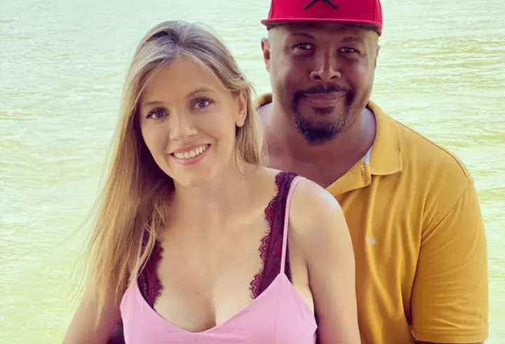 Bianca Drăgușanu și Victor Slav și-au însoțit fiica în prima zi de școală: „Am mari emoții”. Sofia, de mână cu ambii părinți