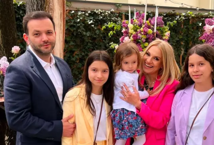 Claudia Pătrășcanu îl acuză pe Gabi Bădălău că vrea să-i întoarcă pe copii împotriva ei: "Le spune că sunt cea mai rea mamă de pe Pământ"