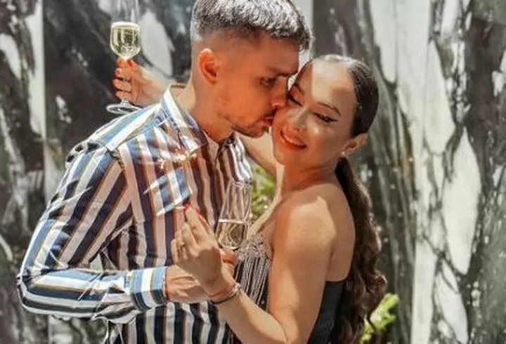 Vlăduța Lupău și Adi Rus au împlinit 5 ani de la căsătorie. De ce soțul artistei nu este lângă ea în această zi specială: „Ne-am jurat iubire. Demonstrează tot o iubire mare...”