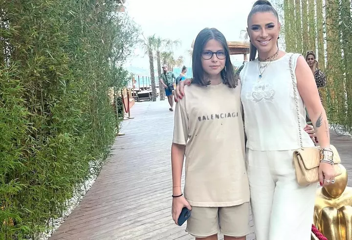 Andreea Bălan s-a îngrășat câteva kilograme la America Express: „Acolo mâncai ce prindeai. Pâine și biscuiți”